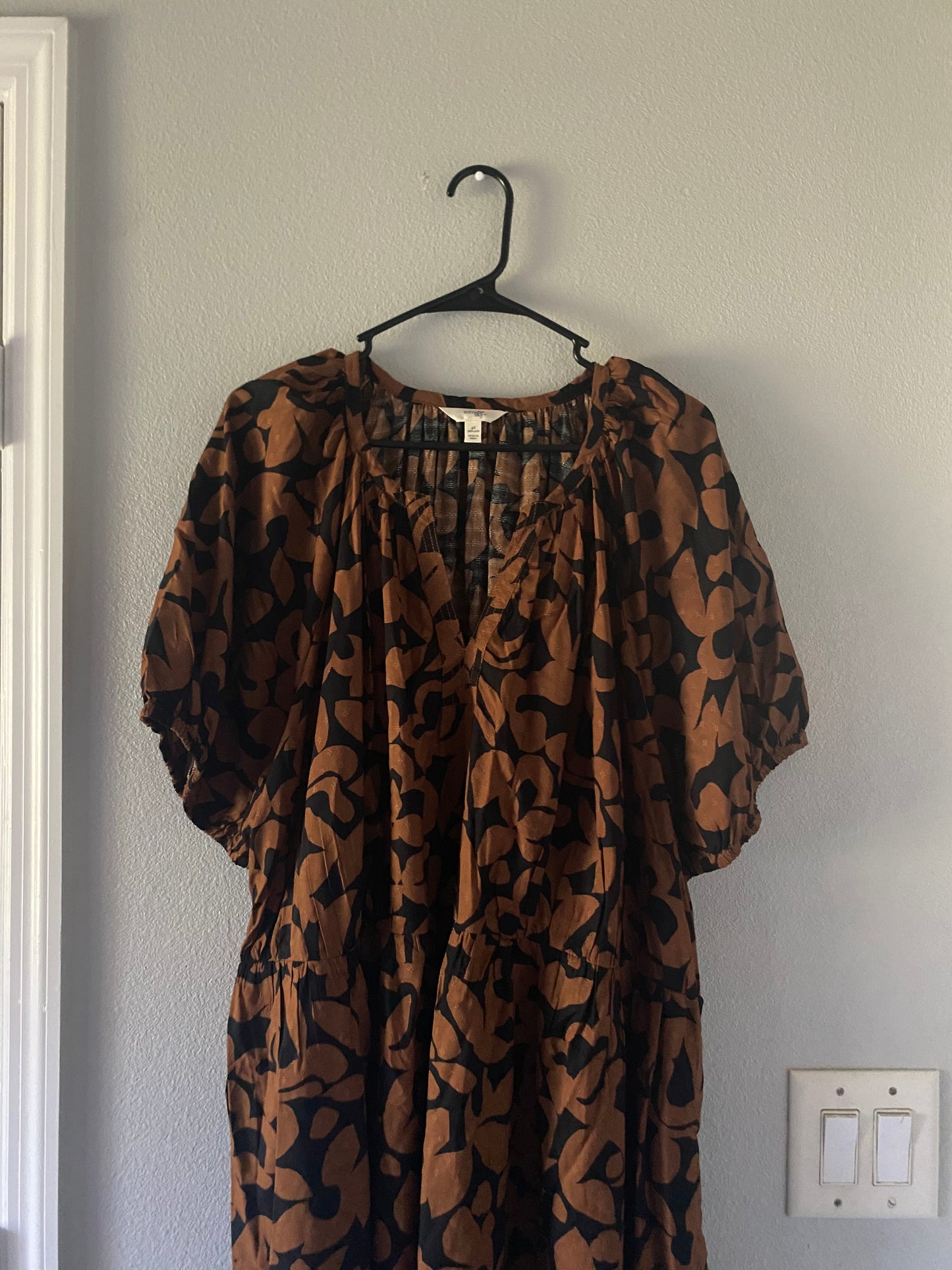 Brown dress