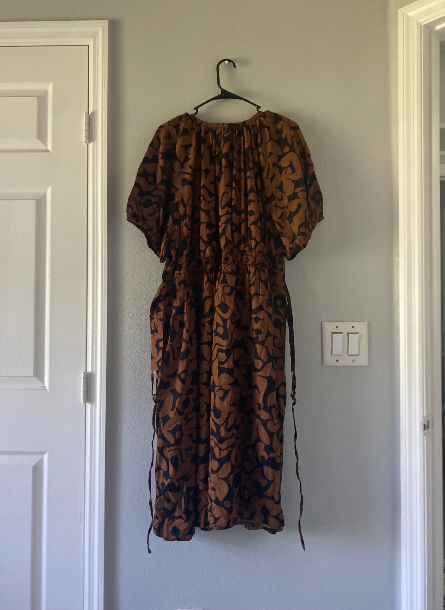 Brown dress